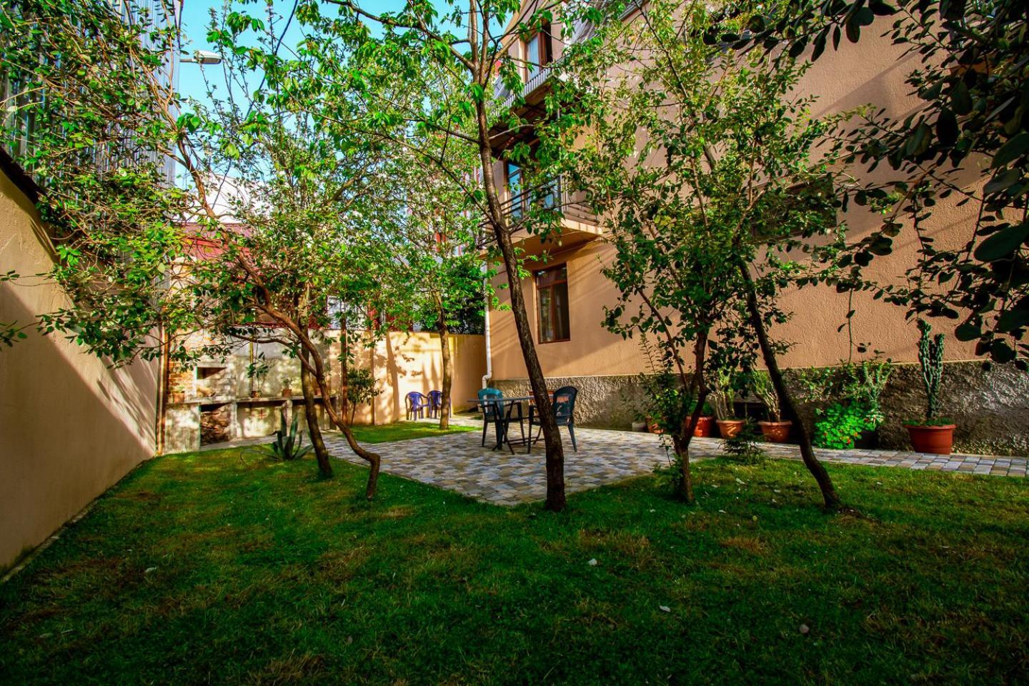 NaNa's Guesthouse Batumi Eksteriør billede