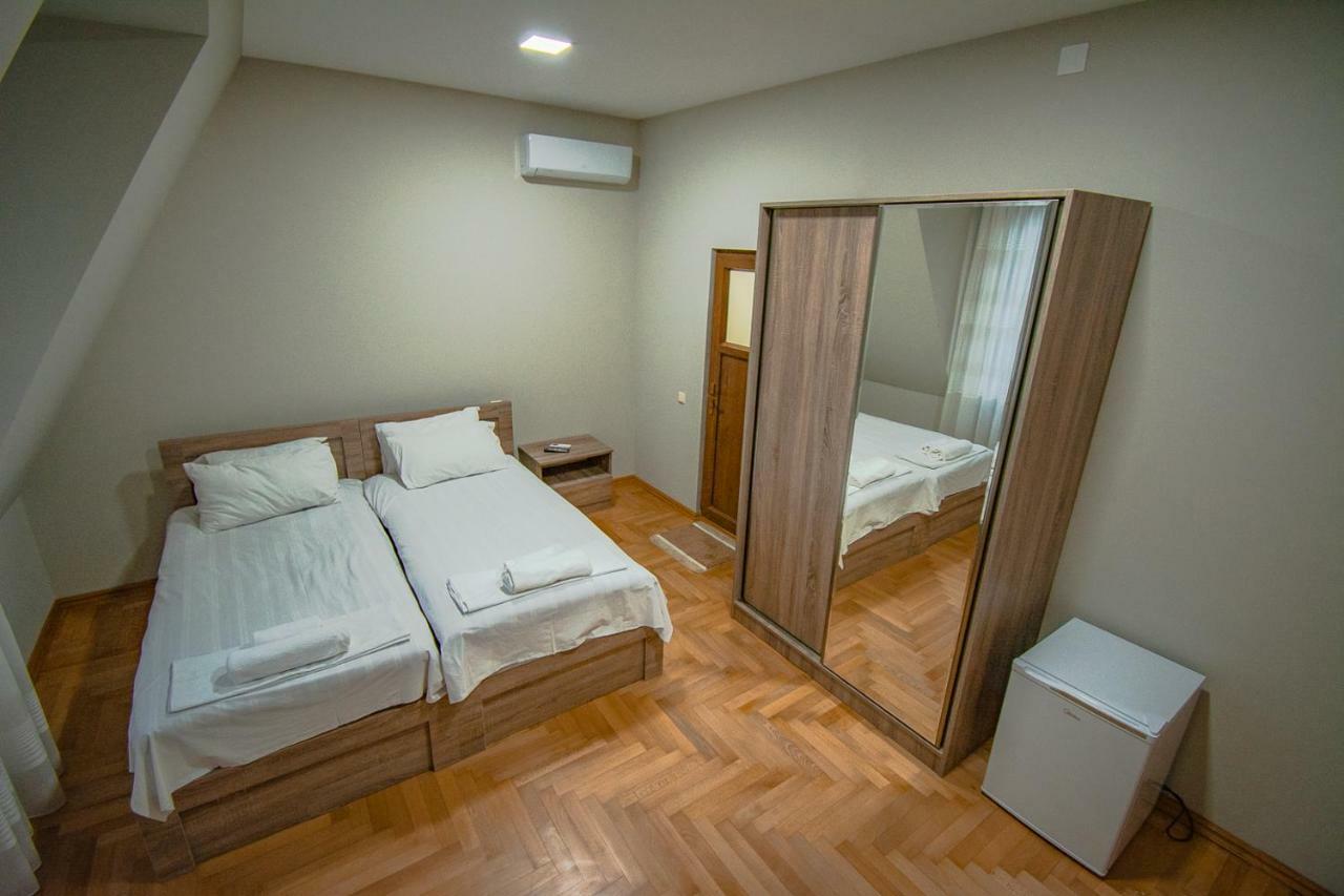 NaNa's Guesthouse Batumi Eksteriør billede
