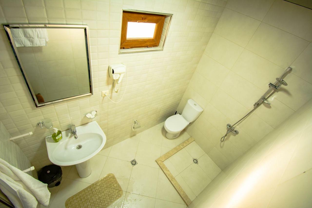 NaNa's Guesthouse Batumi Eksteriør billede
