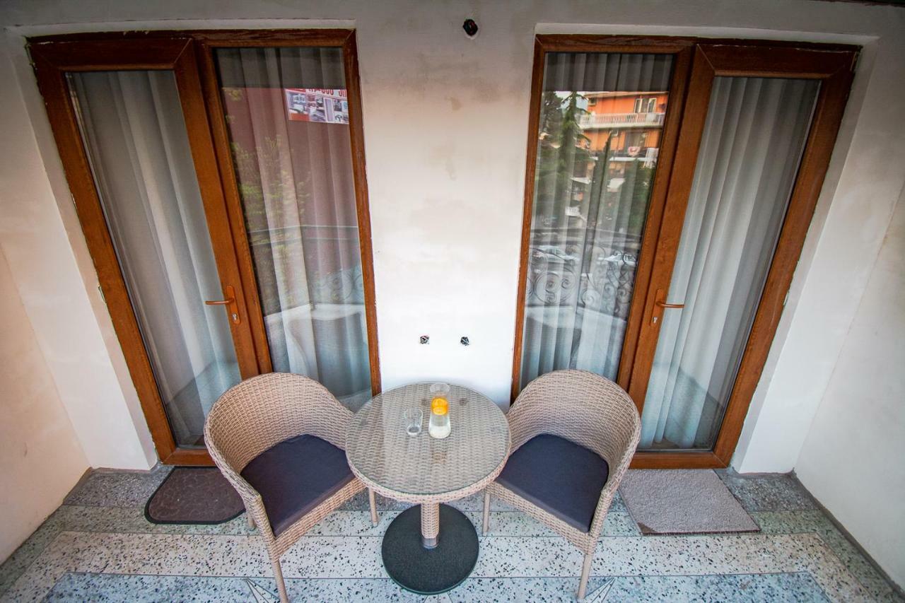 NaNa's Guesthouse Batumi Eksteriør billede
